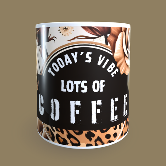 Cană ceramică personalizată „Vibe-ul de azi: Multă cafea” – 330 ml, albă