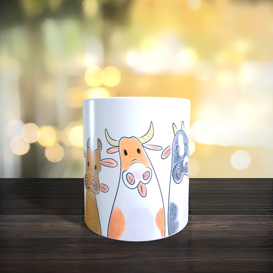 Cană ceramică personalizată „Vaci haioase colorate” – 330 ml, albă