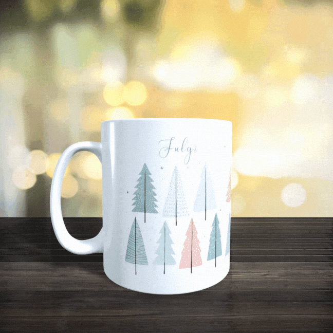 Cană ceramică personalizată „Fulgi, Brazi, Magie” – 330 ml, albă