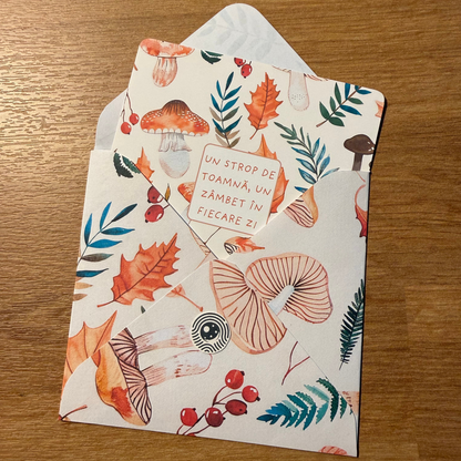 Cană ceramică personalizată „Frunze de toamnă și ciupercuțe” – 330 ml, albă, felicitare cadou!