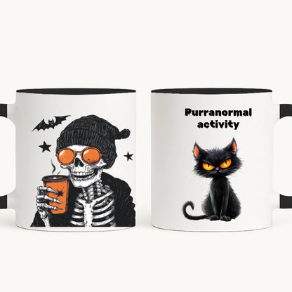 Pisica și scheleții - cană personalizată de Halloween