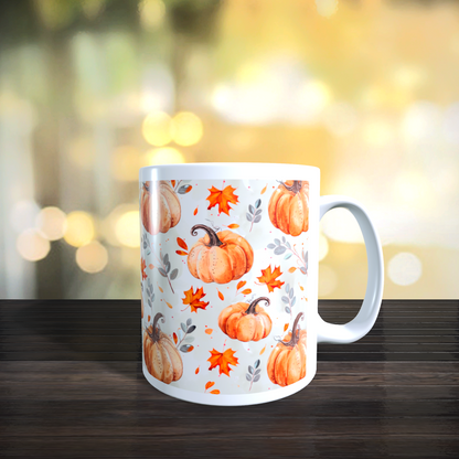 Cană ceramică personalizată „Dovleci portocalii și frunze roșii” – 330 ml, albă