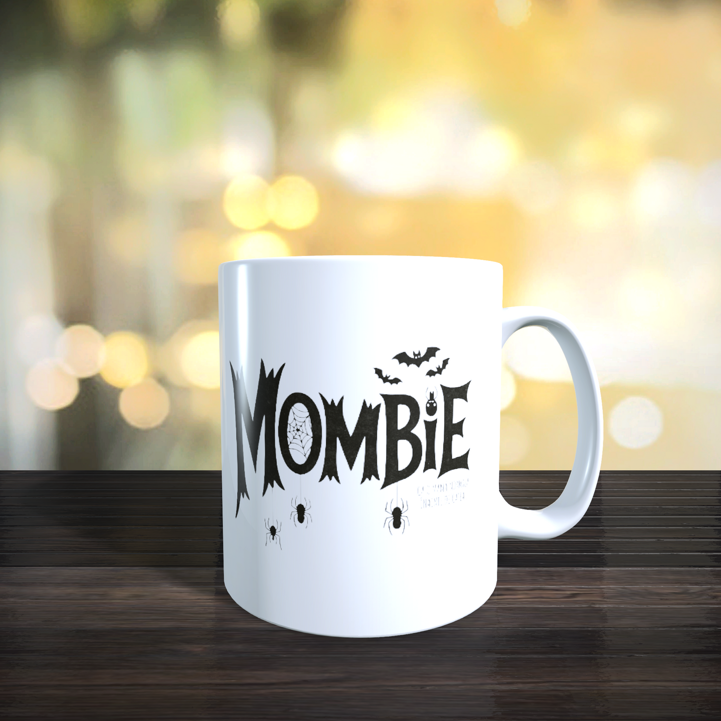 Cană ceramică personalizată „Mombie, ca o mamă normală înainte de cafea” – 330 ml, albă