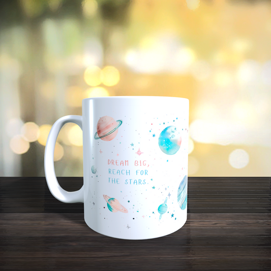 Cană ceramică personalizată „Visează fără limite și vei ajunge la stele” – 330 ml, albă