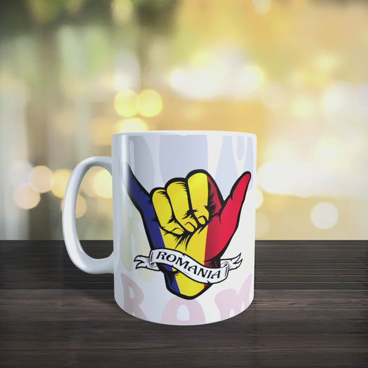 Cană personalizată „Vibe românesc” – design tricolor modern cu semn de mână, 330 ml, albă